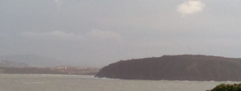 Ischia mare in burrasca