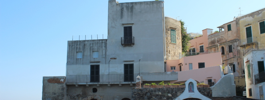 Palazzo Scuopolo Ischia Ponte